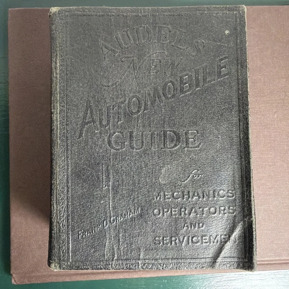 Vtg Audels New Automobile Guide Mechanics Operators Servicemen 1949 Guide Book